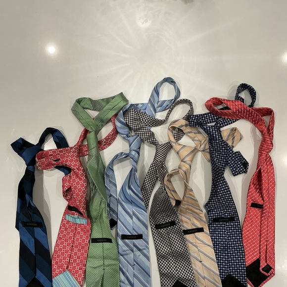 Express Multicolor Patterned Tie Set - Picture 2 of 10